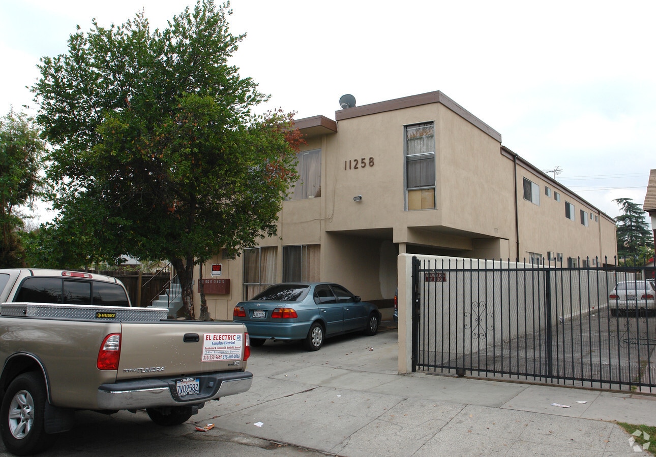 Photo - 11258 Tiara St Apartments