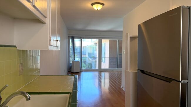 Photo - 260 S Sycamore Ave Unit 24