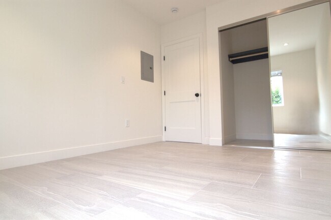 Photo - Harding Ave Unit C