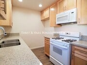 Photo - 75 E Mountain View St