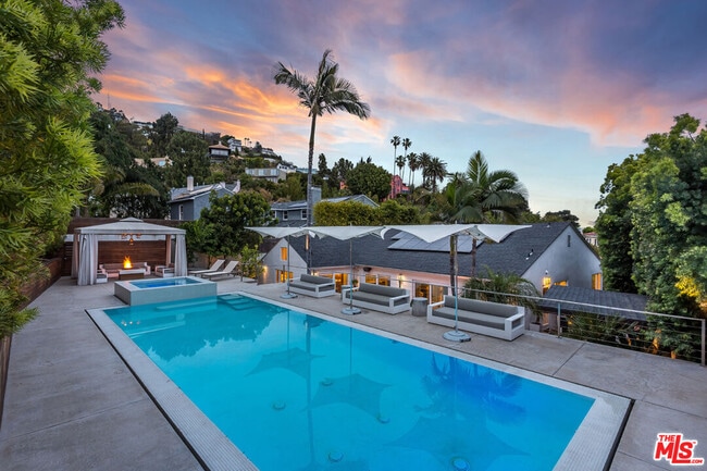 Photo - 1321 Londonderry Pl