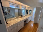 3rd Floor Bath - 4201 E Ocean Blvd