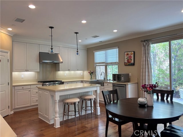 Photo - 63 Elmdale