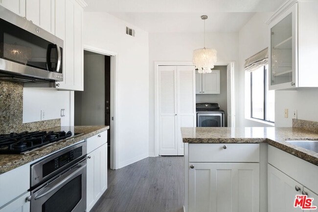 Photo - 817 10th St Unit 205