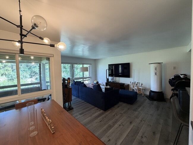 Photo - 6250 Buckingham Pkwy Unit 201