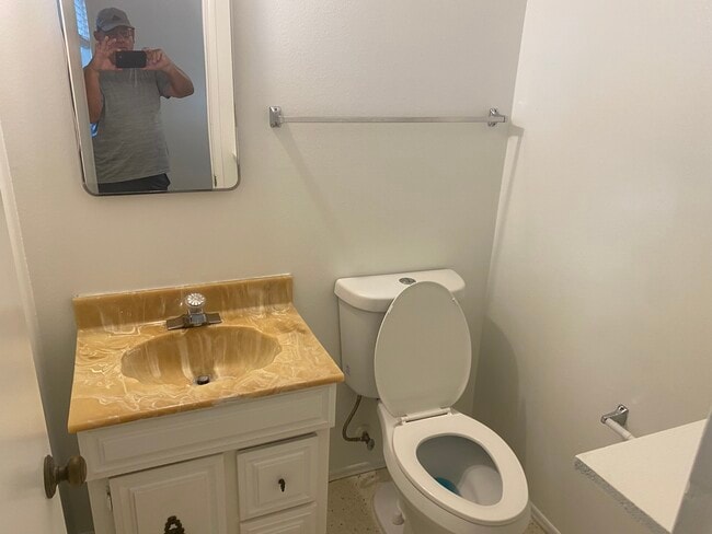 Photo - 2418 Edding Dr