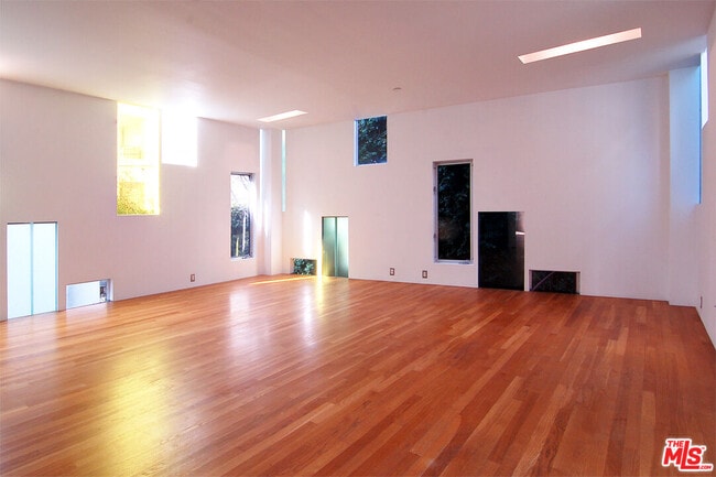 Photo - 116 Pacific Ave