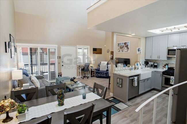 Photo - 18006 River Cir Unit 8