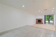 Photo - 10229 Variel Ave Townhome
