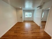 Photo - Remodeled Midtown Apartment- AC and Washer/Dryer! Unit 2153 Channel
