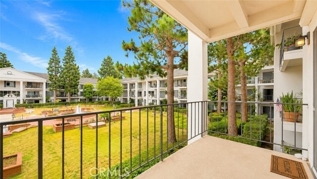 Photo - 102 Scholz Plaza Unit 243