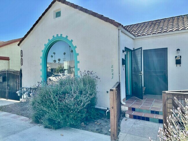 Building Photo - 2943 9th Ave Unit 2943 Rental