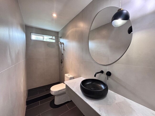 Photo - 270 W Blaine St