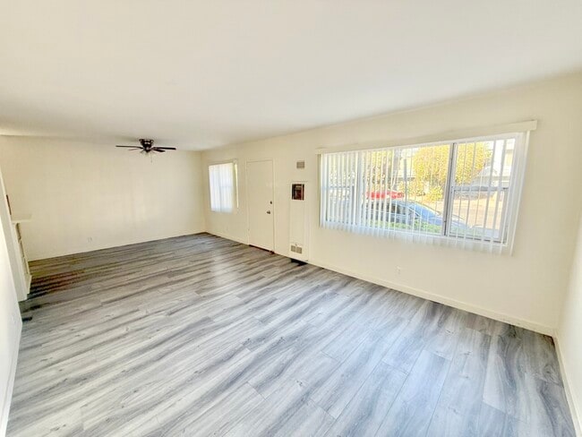 Photo - 231 California Ave Unit 1056