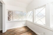 Photo - 343 E Italia St