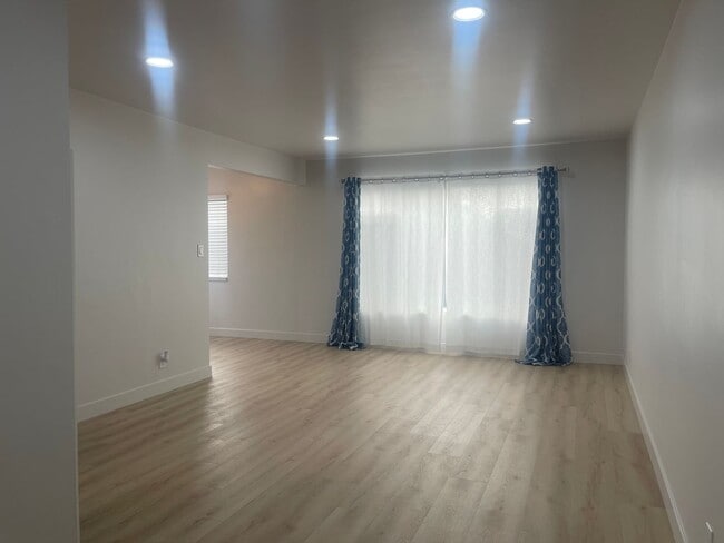 Photo - 1250 E Ocean Blvd Unit 1