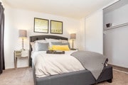 2BR, 1BA - 760 SF - Sunrise Apartments