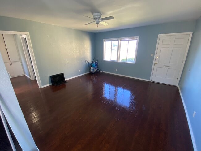 Building Photo - 1820 W 108th St Unit 1820