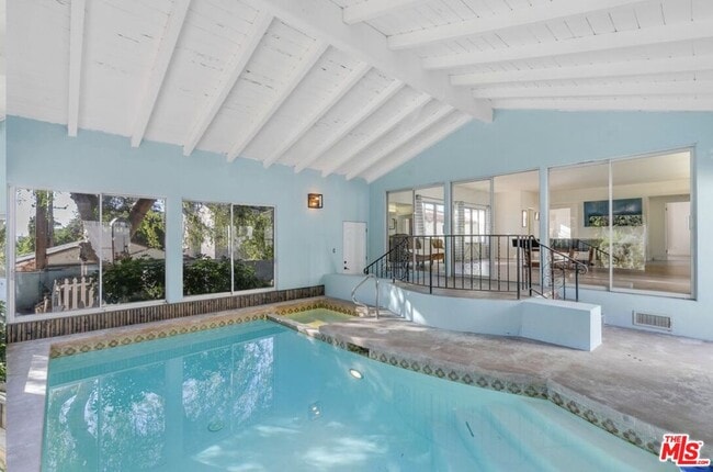 Photo - 1530 Valley View Rd