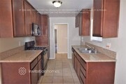 Photo - 2815 St Elmo Dr House