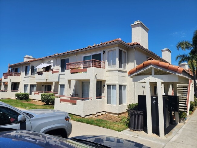 Vibrant 2 bedroom/2 bath condo in a great ... - Vibrant 2 bedroom/2 bath condo in a great ...