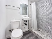 Photo - 925 N Washington Pl Apartment