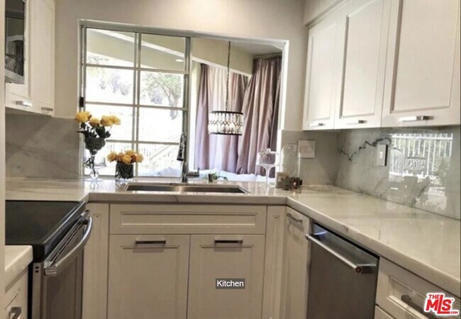 Photo - 5805 Oak Bend Ln Unit 210