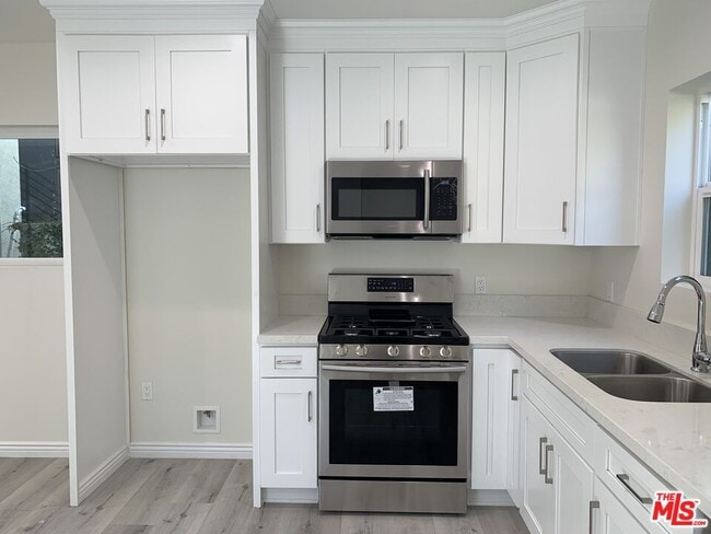 Photo - 1125 S Clark Dr