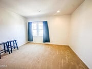 Photo - 726 Owens River Dr House