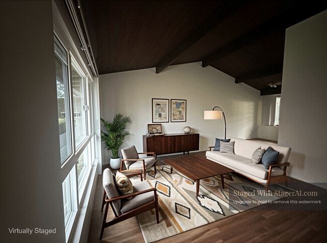 10865: This apartment has been virtually staged. Make it your own! - 10863-10881 Whipple St