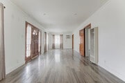 Photo - 10733 Louise Ave