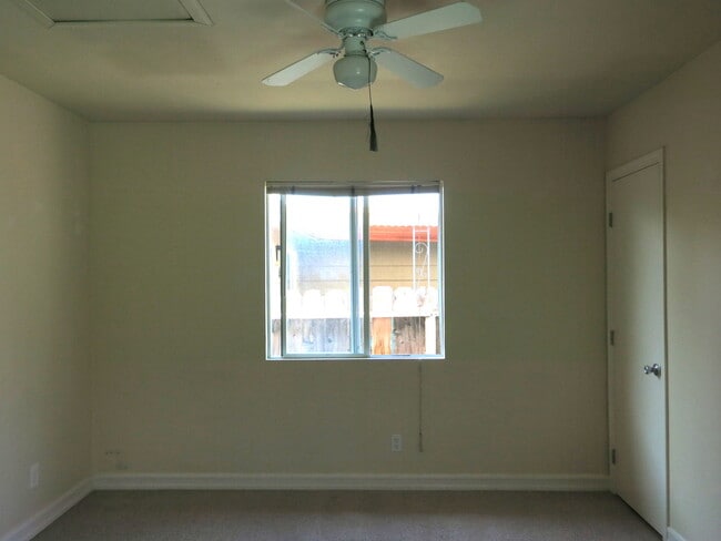 Photo - SDSU available AUGUST 2026 - 5 Bedrooms / 2 1/2  Bathrooms Large house in walking distance to SDS...