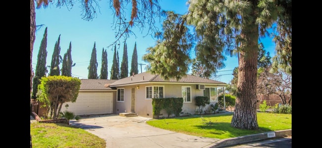 Photo - 9966 Glencrest Cir