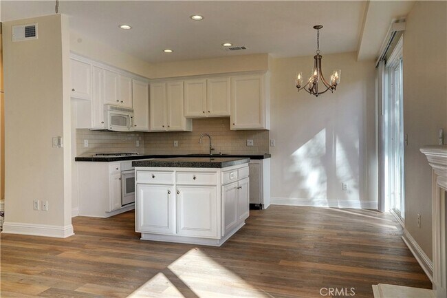 Photo - 7124 N Farralone Ave Unit 110