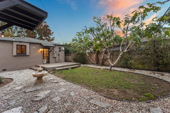 Photo - 3781 Greenwood Ave