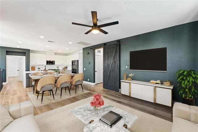 Building Photo - 147 Jaripol Cir