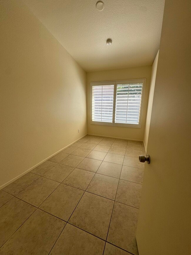 Photo - 45270 Sunbrook Ln