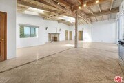 Photo - 960 N Tigertail Rd House