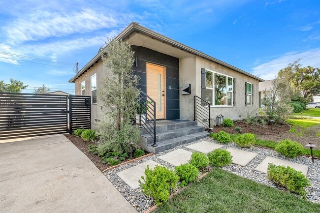 Photo - 616 W Ellis Ave