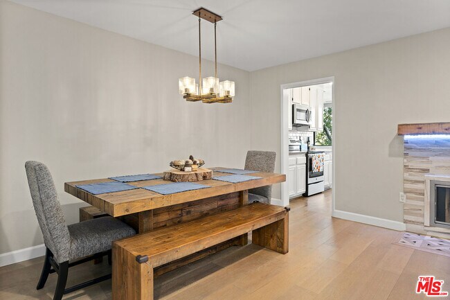 Photo - 4275 Vía Arbolada Unit 205