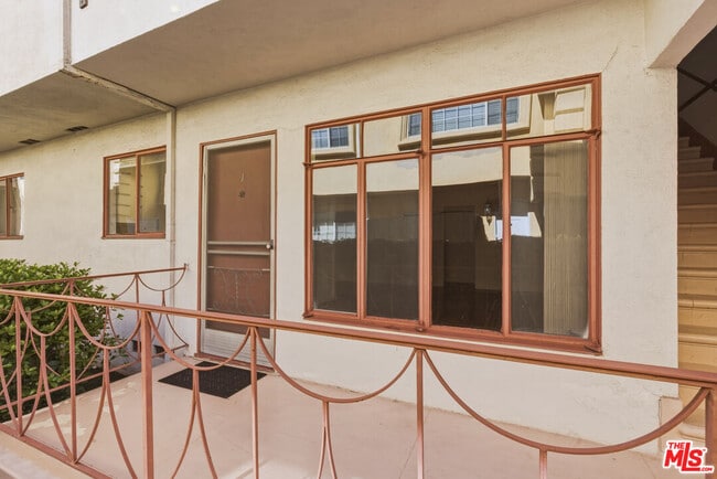 Photo - 1058 S Wooster St Unit 1