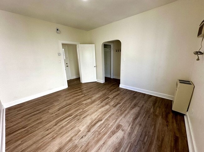 Photo - 226 S New Hampshire Ave Unit Apt 1