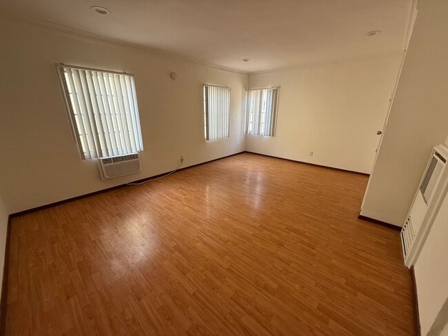 Photo - 1811 Garfield Pl Unit 4D