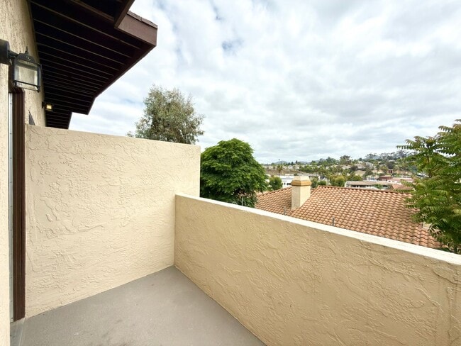 Photo - Spacious 2 Bedroom Corner Unit Unit 3