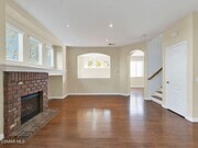 Photo - 3865 Angeline St