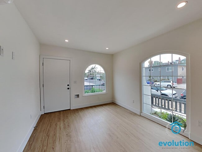 Photo - 3831-3835 3rd Avenue - 3835 3rd Ave Apt 1