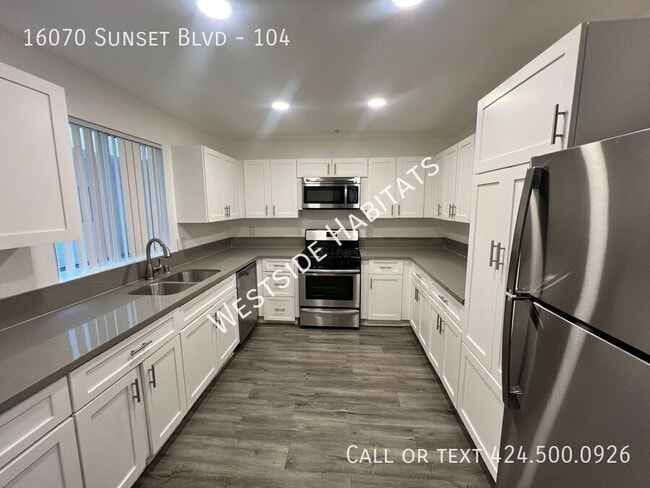 Building Photo - 16070 Sunset Blvd Unit 104