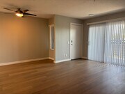 Photo - River House Apartments