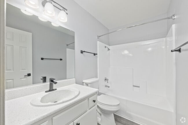 2BR, 2BA - 900SF - Second Bathroom - Concord Square Apartments