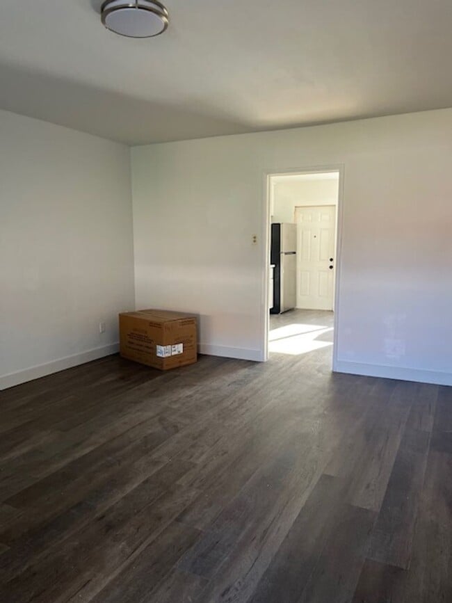 Photo - Iroquois Avenue Unit 4839